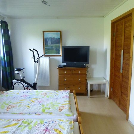 Ferienwohnung Stoeterau - Ebenerdige Fewo Mit Sonnenterrasse Erfde Exterior photo